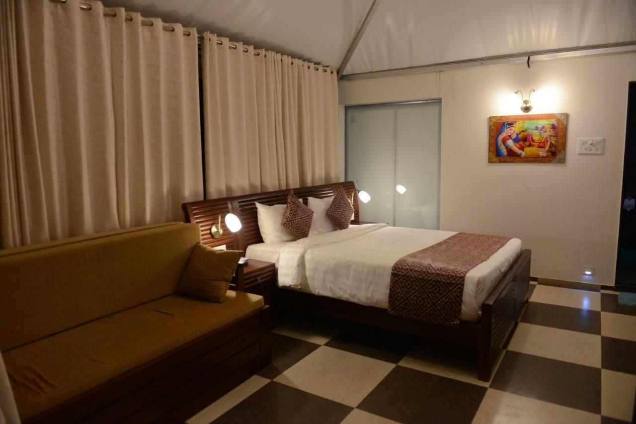 Sunny'S World Pune Exterior foto