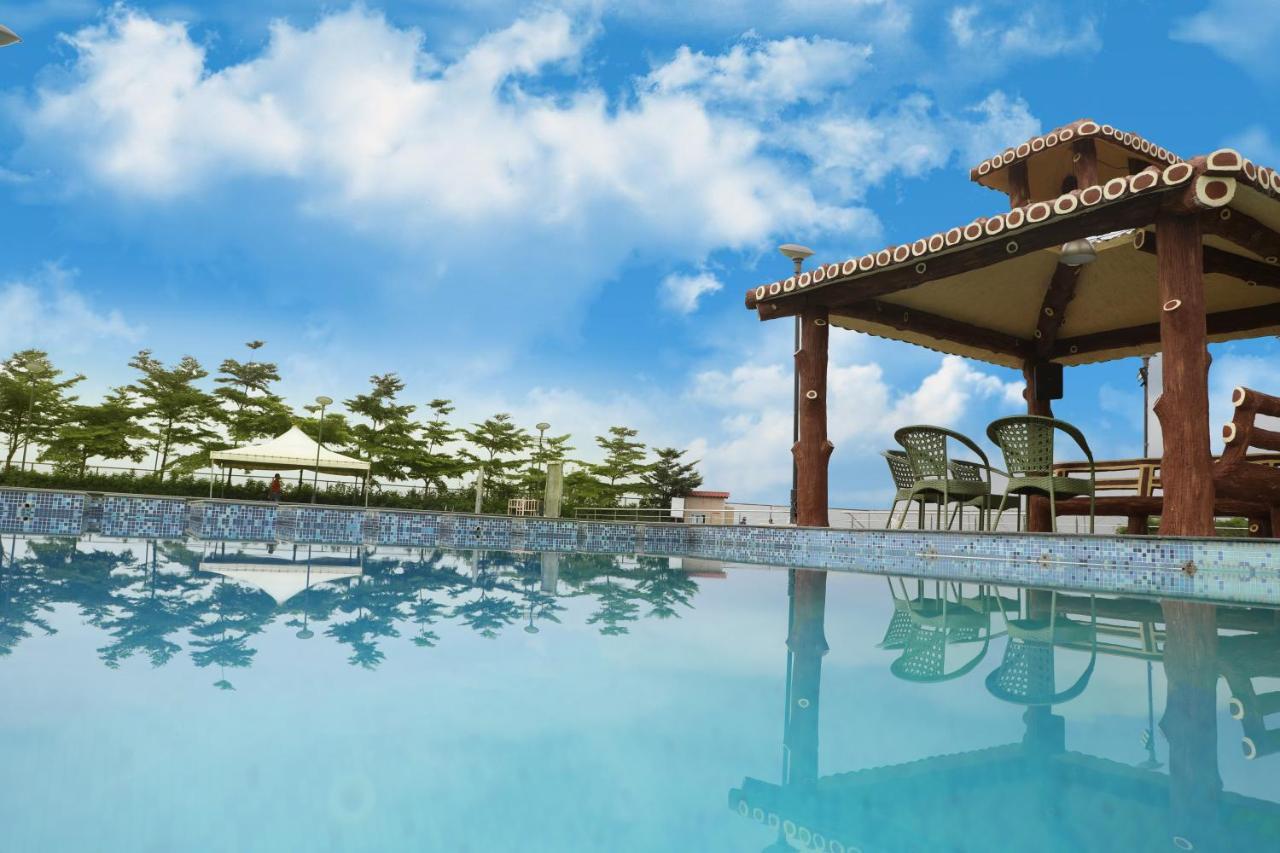 Sunny'S World Pune Exterior foto
